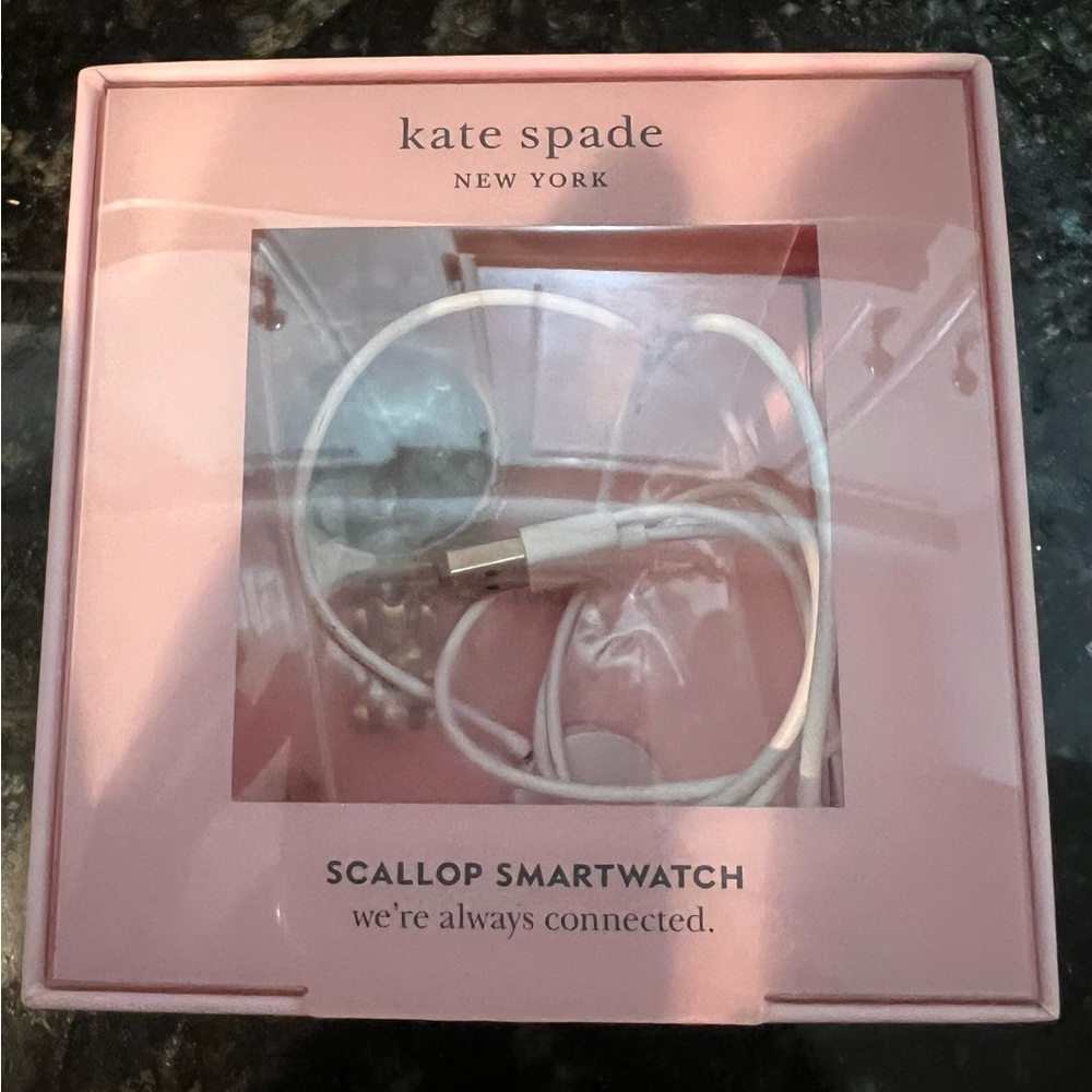 kate spade Scallop Smartwatch